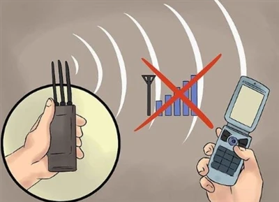 What should you pay attention to when using mobile phone signal jammer?
